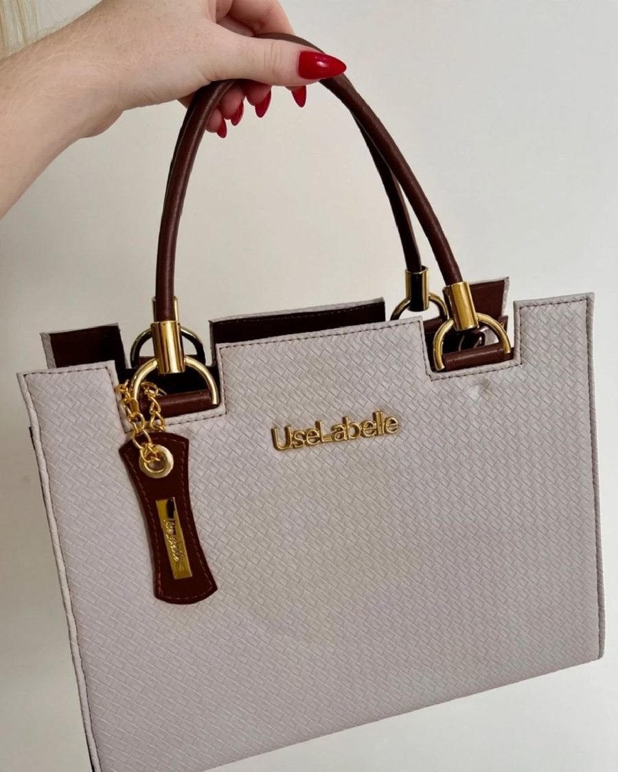 Foto da bolsa tirada no celular